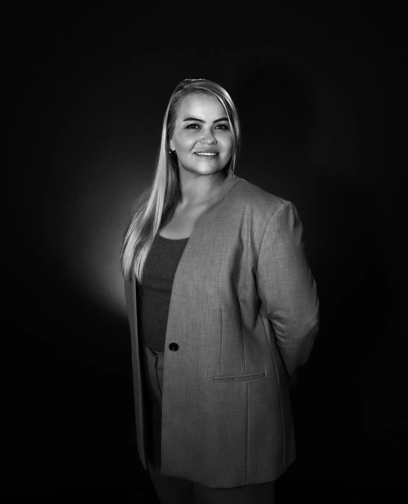 Julia Sieppi, Asianajaja, HHJ
